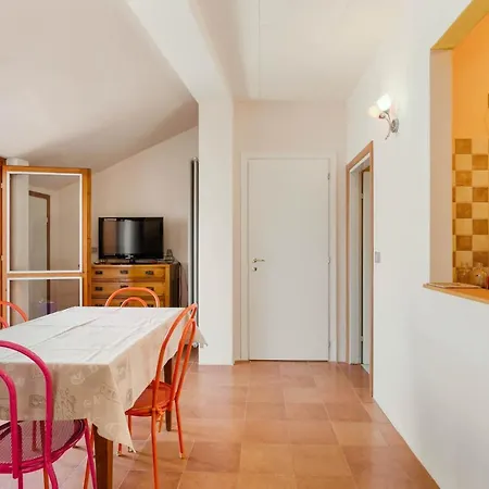 Attic Apartman *